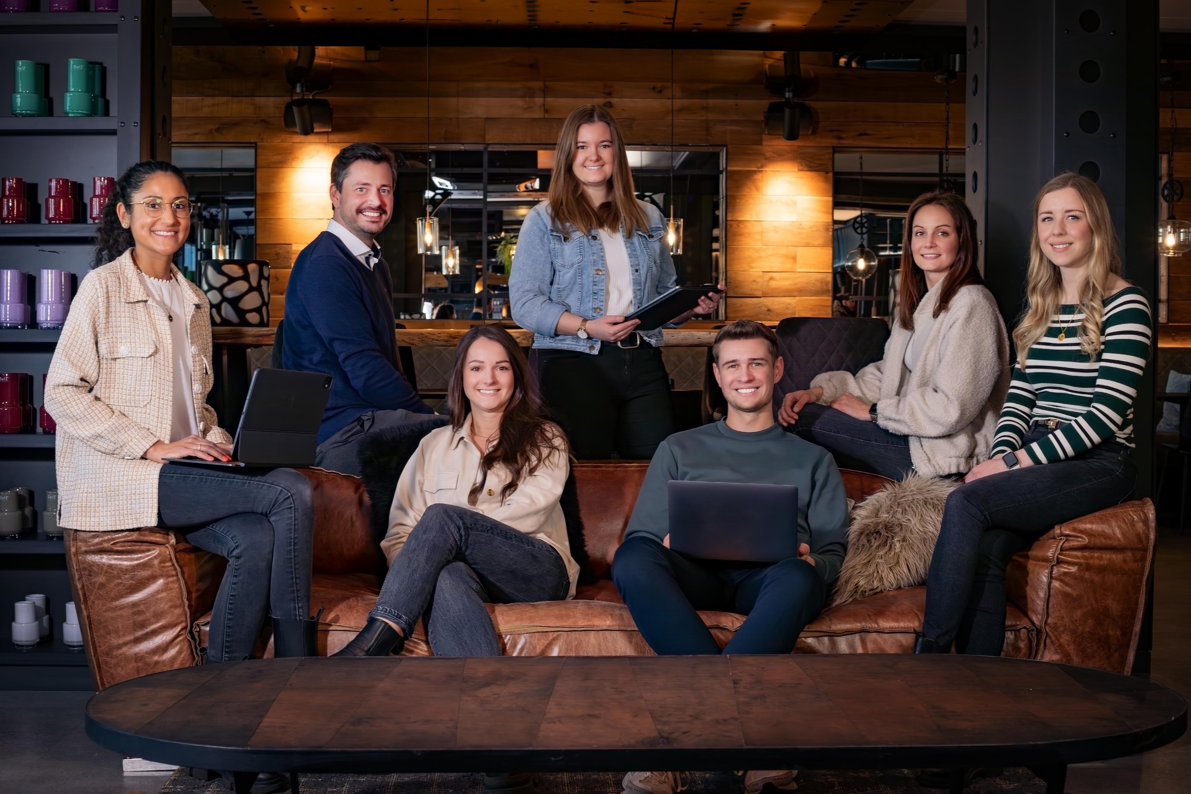 ansprechpartner-header